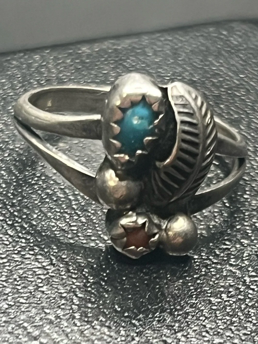 Vintage Sterling Silver Turquoise Coral Southwestern Ring Size 4